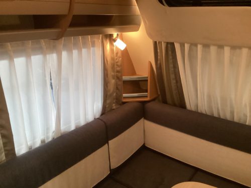 Knaus Sport 500 UF Omnistor awning photo: 10