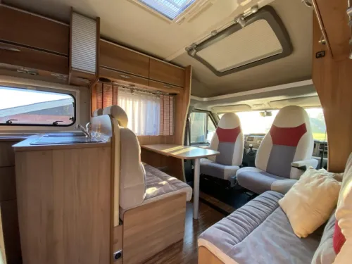 B&uuml;rstner Nexxo T 660 NL Camper | 2nd Owner photo: 9