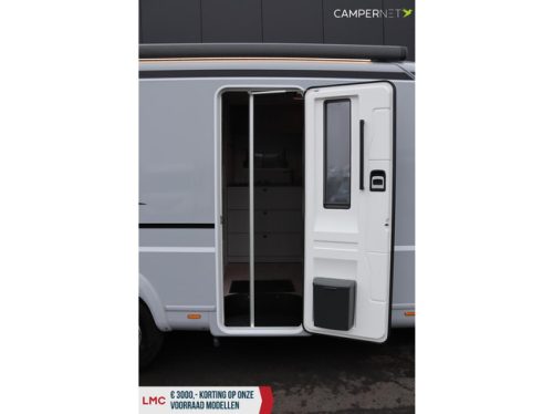 LMC Cruiser 750 EF 180hp Automatic | Diesel heating | Face to face | LED Headlights | Single beds | Separate shower | New from v photo: 4