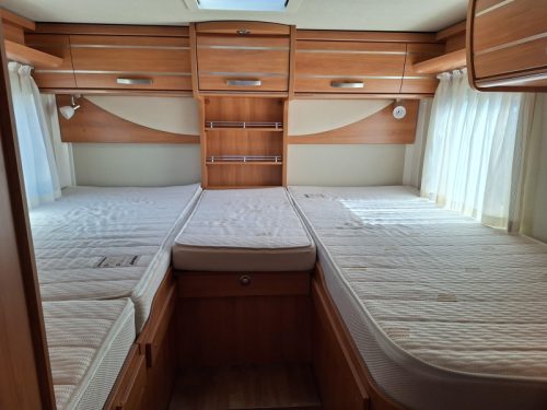 Hymer Tramp 704 SL 2 EINZELBETTEN-180PS  Foto: 2