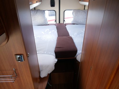 Adria Twin 640 SL, L&auml;ngsbetten, Maxi Chassis, Construct Schloss Foto: 18
