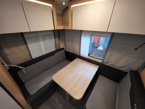 Caravana Knaus Sport Platinum 420 QD modelo 2027 foto: 4