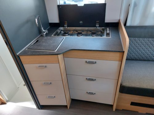 Adria Coral 650 DL Lits jumeaux/face2face/heavy photo : 10