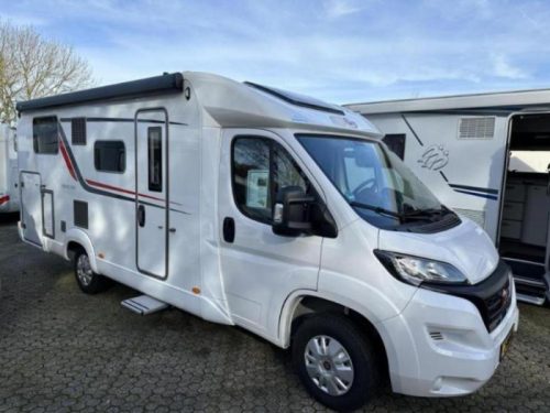 B&uuml;rstner Nexxo Van T 690 G LITS LONGS + BEARLOCK photo : 3