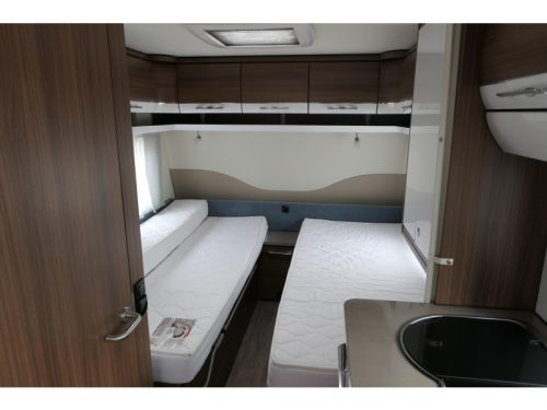 Eriba Exciting 471 ER leveller, mover, awning photo: 6