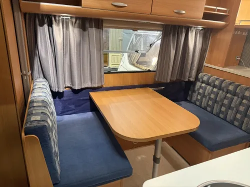 Knaus Sport 500 FDK STAPELBED VASTBED ZITJE foto: 5
