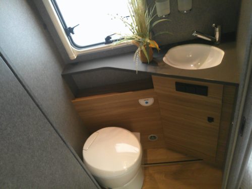 Dethleffs Trend 7057 EBL face to face lage bedden Foto: 13