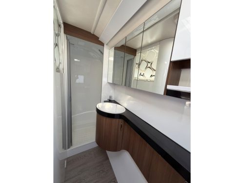 Hobby Prestige 560 WFU Fully equipped!! photo: 13