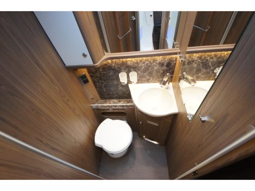 Hymer B 704 SL /Alde heating/Automatic photo: 10