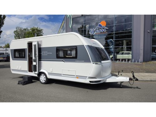Hobby Excellent 560 CFE awning in new condition photo: 1