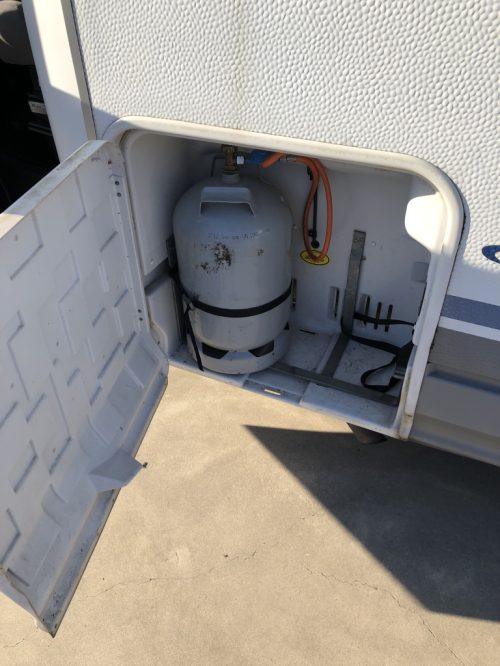 Dethleffs A5830 5 person starter Motorhome photo: 7
