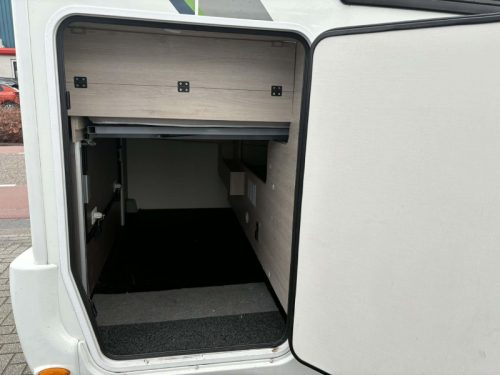 Chausson Flash 718 XLB Special Edition Dachklimaanlage Foto: 3