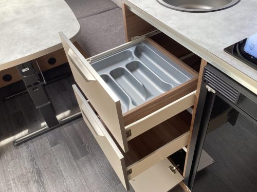 Knaus Sport E-Power Selection 450 FU mover/airco/omnistor photo: 12
