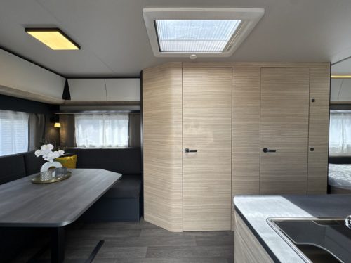 Hobby Maxia 585 UL with single beds **Absolute top segment of Hobby/Very spacious caravan/New caravan** photo: 1