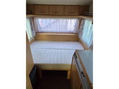 Adria Unica A 430 DD - Voortent -  foto: 11
