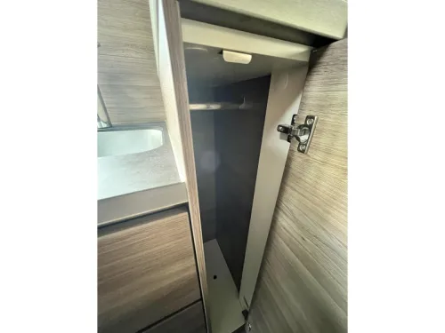 Knaus Van I 5,99 Meter 9T Automatik Foto: 22