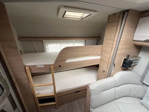 Knaus Sudwind 60 Years 550 FSK Rangierhilfe, Neues Vorzelt Foto: 4