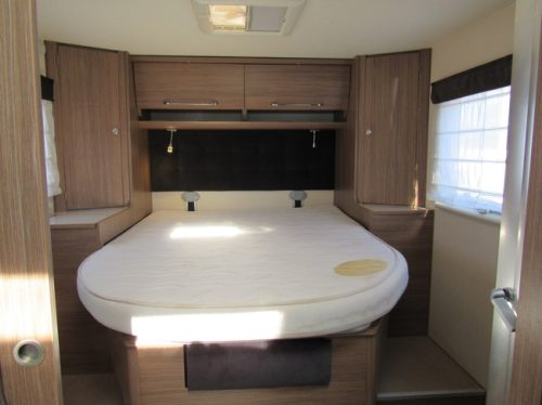Itineo MB700 Fiat A-class French bed and Pop-top roof year of manufacture2016 photo: 13
