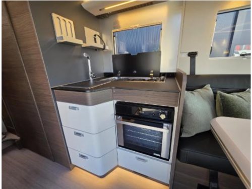 Adria Sonic Supreme 700 DL Foto: 15