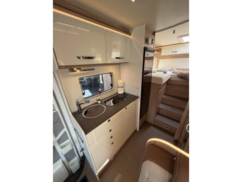 B&uuml;rstner Limited T 690 G Automatic/fully equipped! photo: 16