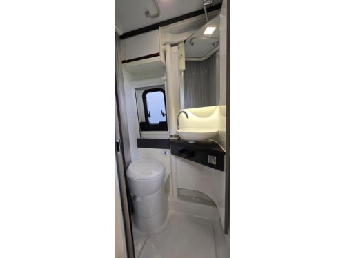 Adria Twin 640 SGX Sports photo: 17