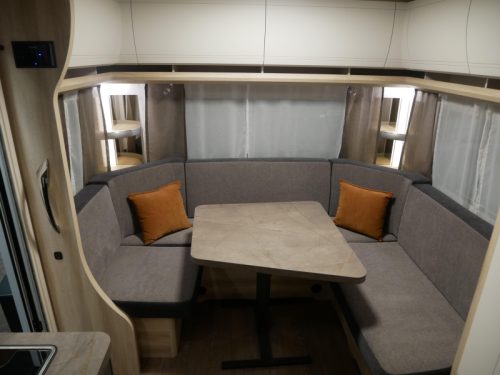 Hobby De Luxe 495 UL NOW AT VAN EIJK CARAVANS! photo: 13
