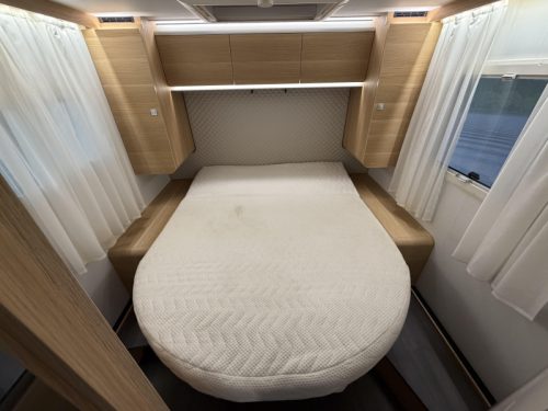 Adria Coral Plus 650 DC Queensbett / Automatik Foto: 16