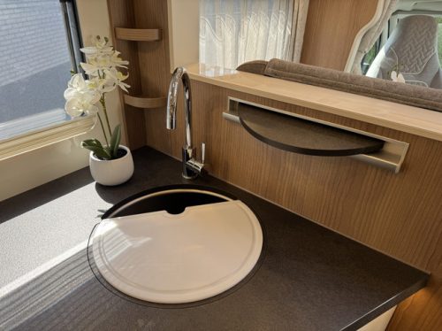 Malibu by Carthago T 460 KB LE 140 hp AUTOMATIC 9-Speed Euro6 Fiat Ducato **Single longitudinal beds/Full of options/4 seats/Lithium/Solar panel/Inverter photo: 16