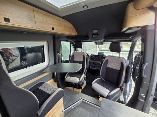 Clever Aventuro 600 4x4 Mercedes photo: 19