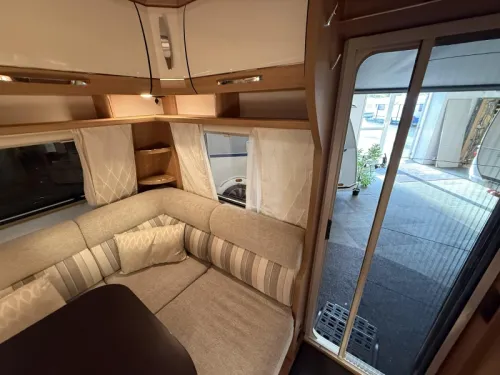 LMC Musica 490 E 2 BETTEN RUNDSITZGRUPPE RANGIERHILFE TOP Foto: 10