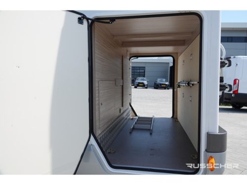Elnagh T-LOFT 529 140Pk 5-Person Leveling System | Roof air conditioning | VAT camper photo: 21