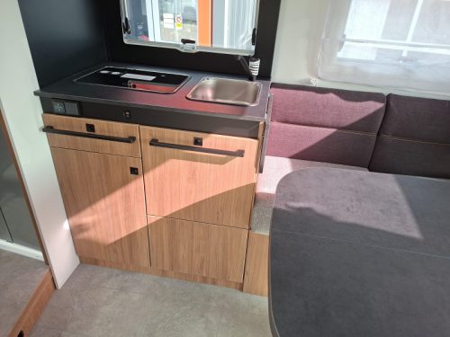 Chausson 798 Titanium Line Luxus mit ger&auml;umigem Queensbett Foto: 7