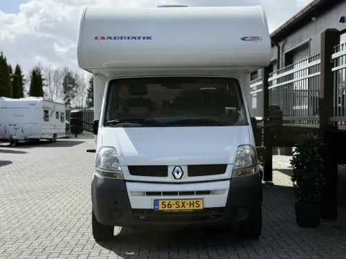 Adria Izola 697 SL Alkoven + L&auml;ngsbetten Foto: 3