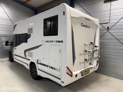 Chausson 617 GA Single beds + Pop-top roof! photo: 18