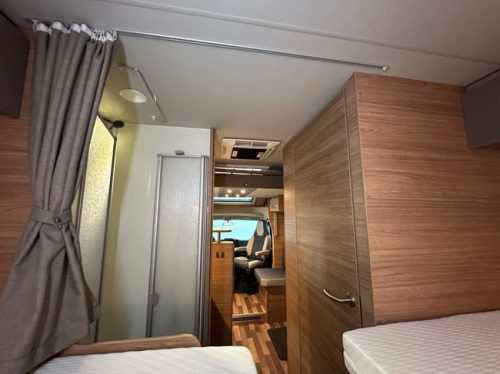 Weinsberg CaraSuite 700 MEG photo: 20