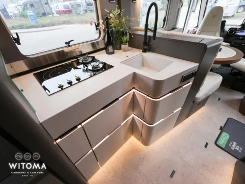 Hymer BML Master Line 780 I 2027 Tarmac Grey INNEN! Foto: 9