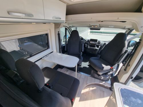 Westfalia Columbus 640 Full option 4 person photo: 11