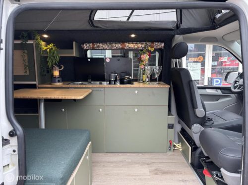 Volkswagen T6 2017 Kastenwagen Nevada Two-tone! Foto: 4