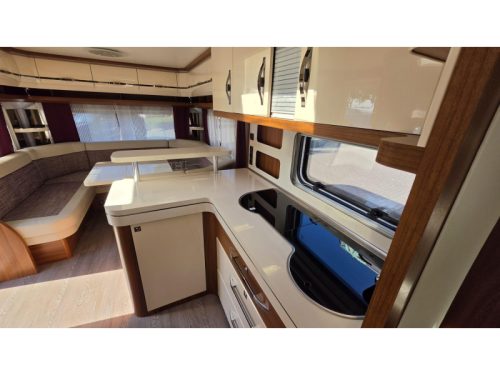 Hobby Excellent 560 CFE including mover photo: 6