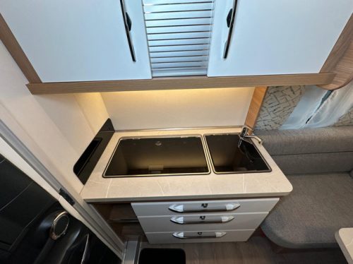 Hobby De Luxe 400 SFe foto: 16