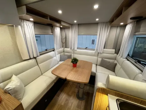 Pilote P 720 U Unique U-shaped lounge! 2026 photo: 7