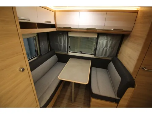 Knaus Sudwind Black Selection 420 QD Transverse bed & Tall refrigerator! photo: 6