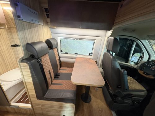Robeta Apollo 636 Automatic Pop-top roof-complete photo: 10