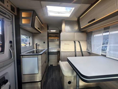 Weinsberg CaraCompact Pepper 600 MF 2027 Fransbed Model!  foto: 5