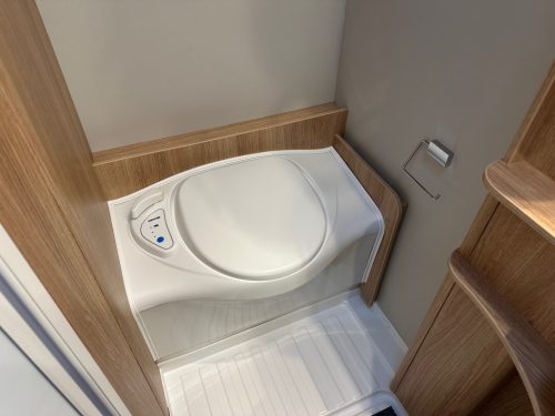 Knaus Sky Wave 650 mf 60 years edition photo: 23