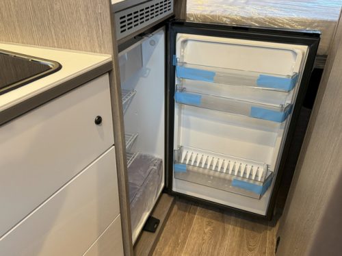 P&ouml;ssl 2Win Plus 600 D-line 140 hp AUTOMATIC 9-Speed Euro6 Fiat Ducato NEW **Only 6 meters/Large transverse bed/4 seats/Awning/Apple photo: 18