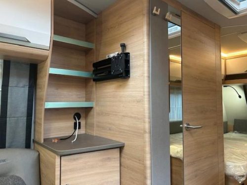 Knaus Sudwind Black Selection 460 EU Foto: 5