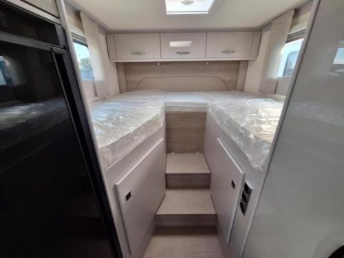 B&uuml;rstner Nexxo Van T 690 G SINGLE BEDS + BEARLOCK photo: 3