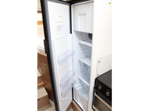 B&uuml;rstner Lyseo Harmony Line 140cv Autom&aacute;tico | &iexcl;Suelo plano! | Camas individuales | Horno | Suspensi&oacute;n neum&aacute;tica | Toldo | Garaje grande | Panel solar | Co foto: 15