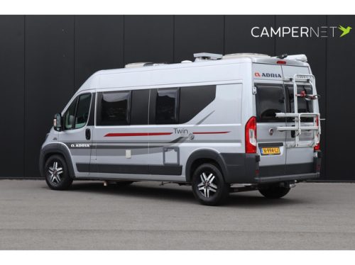 Adria TWIN 600 SPT Multijet 150pk | Omvormer | Luifel | Trekhaak | Bearlock | Fietsendrager | Dwarsbed | LED TV | Parkeersensoren acht photo: 1